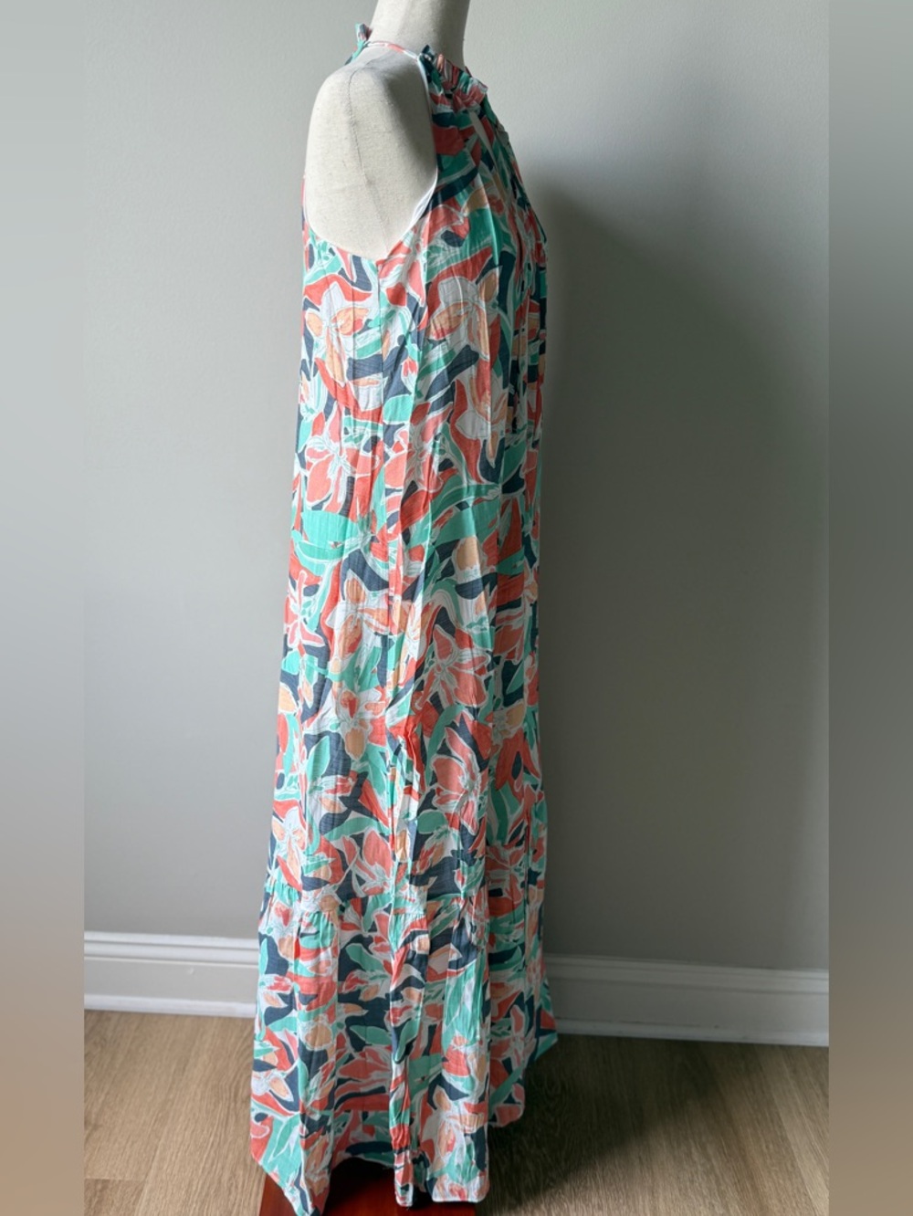 Nine West Sleeveless Maxi Dress White with Mint, Coral & Navy Tropical Print - Picture 3 of 7